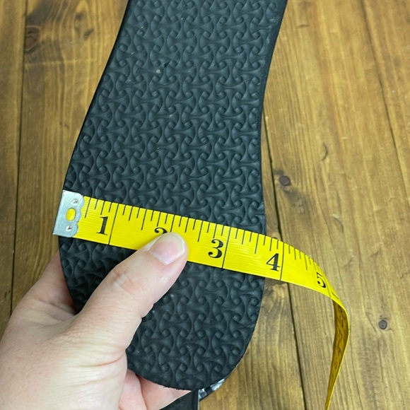 COPY - Teva mandalyn wedge sandal approximately size 5 - Picture 12 of 12